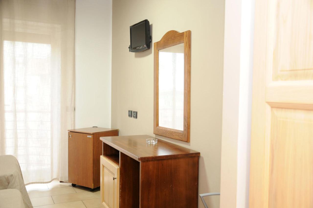 קאסוריה Hotel Fly מראה חיצוני תמונה