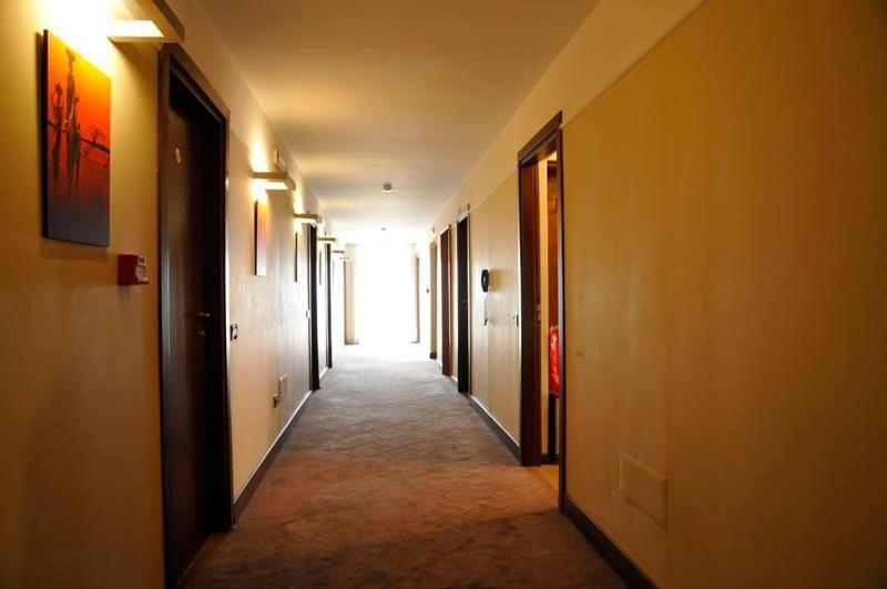 קאסוריה Hotel Fly מראה חיצוני תמונה