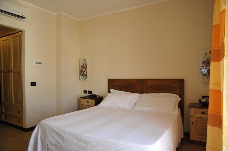 קאסוריה Hotel Fly מראה חיצוני תמונה