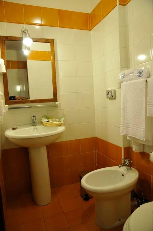 קאסוריה Hotel Fly חדר תמונה